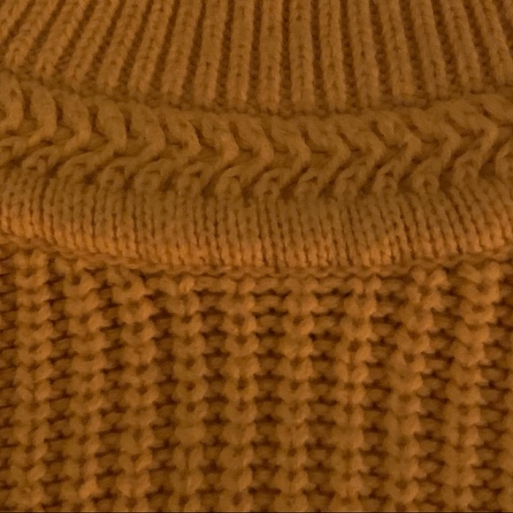 Picket and Post Woman’s Chunky Knit Sweater L - Picture 4 of 7